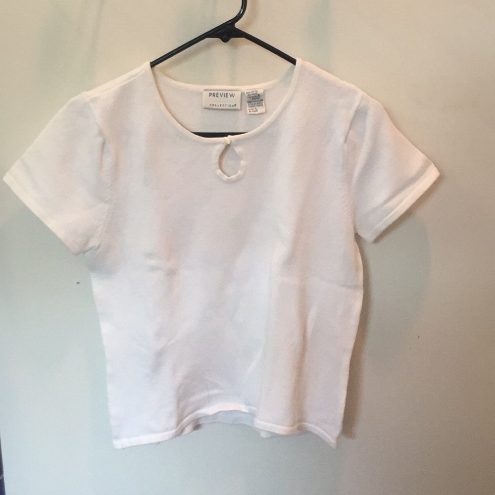 White simple plain tee